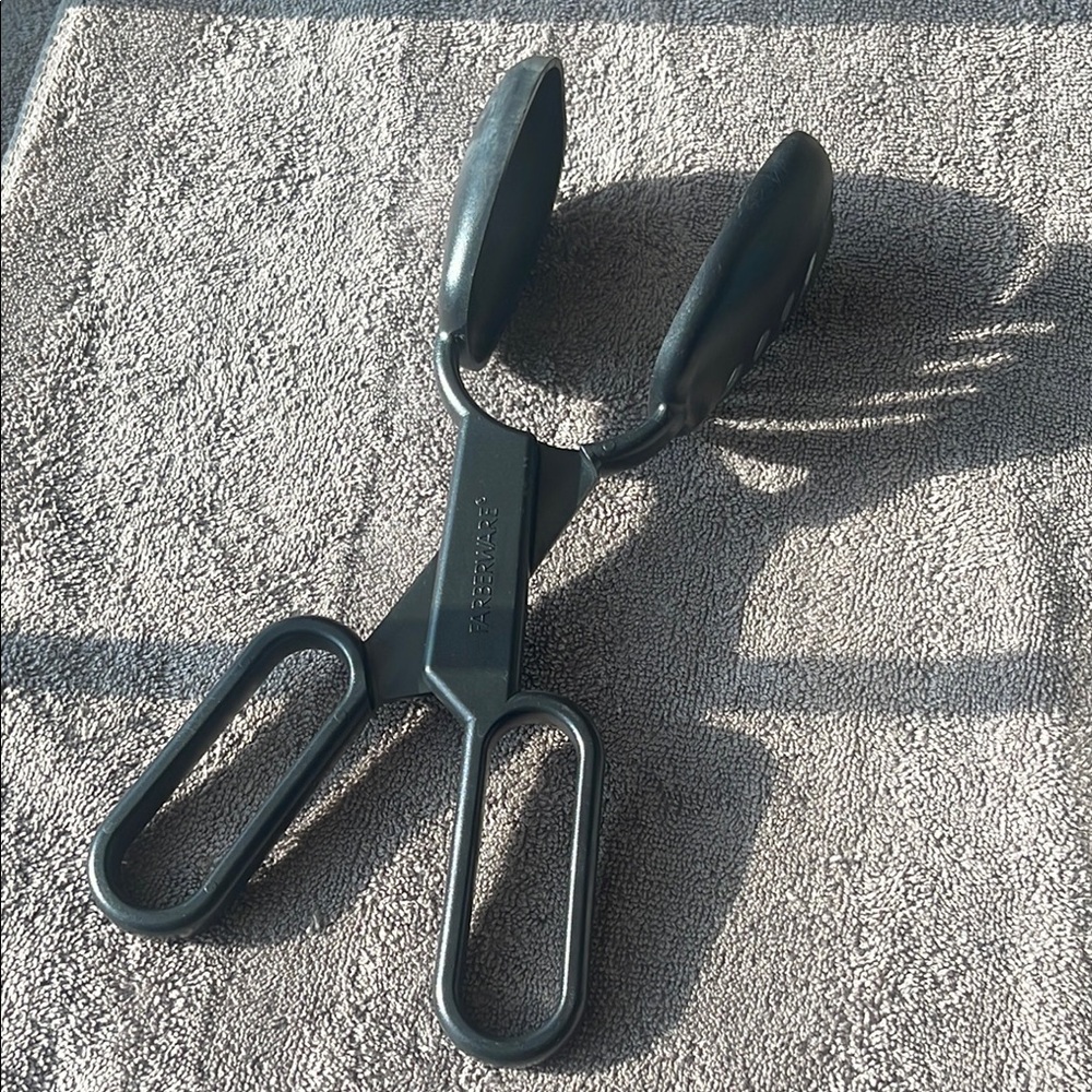 Farberware Black Kitchen Tongs